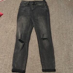 Women’s black risen jeans